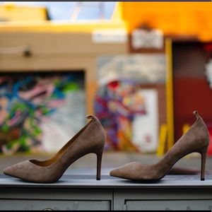 Banana Republic Pumps